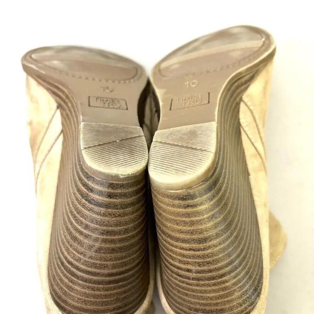 Time and Tru Tan Faux Suede Zip EUC High Wedge Ankle Bootie Size 10 M‎